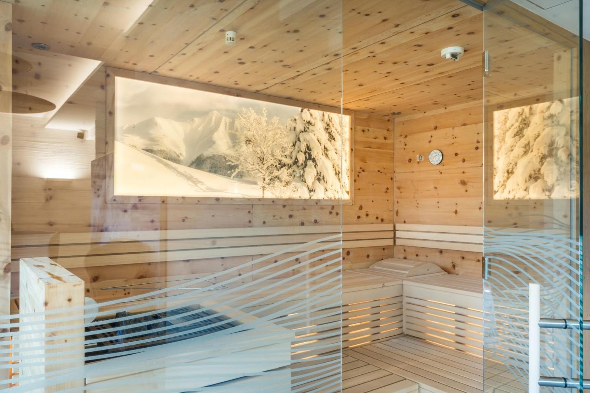 Apart-Hotel Dreisonnenhof Fiss Exterior foto