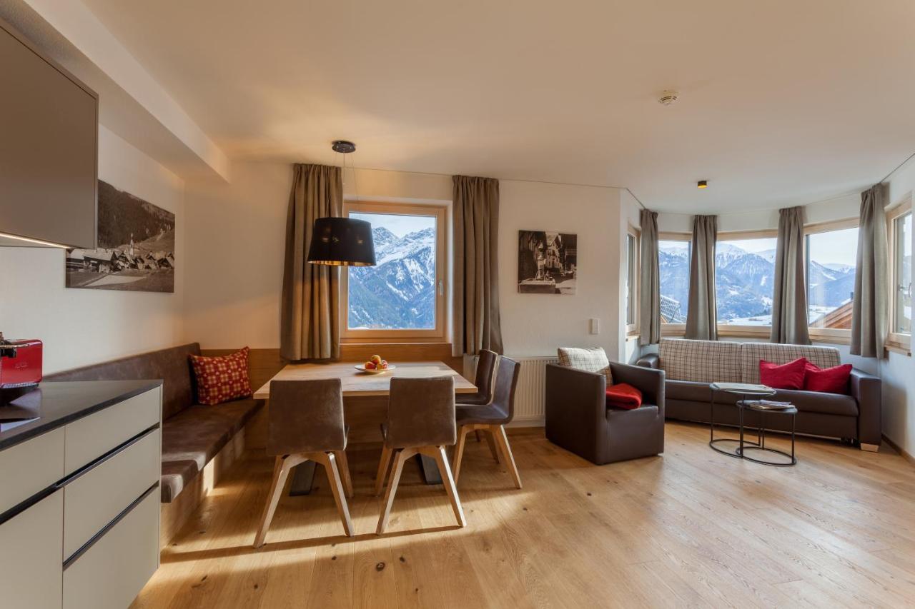 Apart-Hotel Dreisonnenhof Fiss Exterior foto
